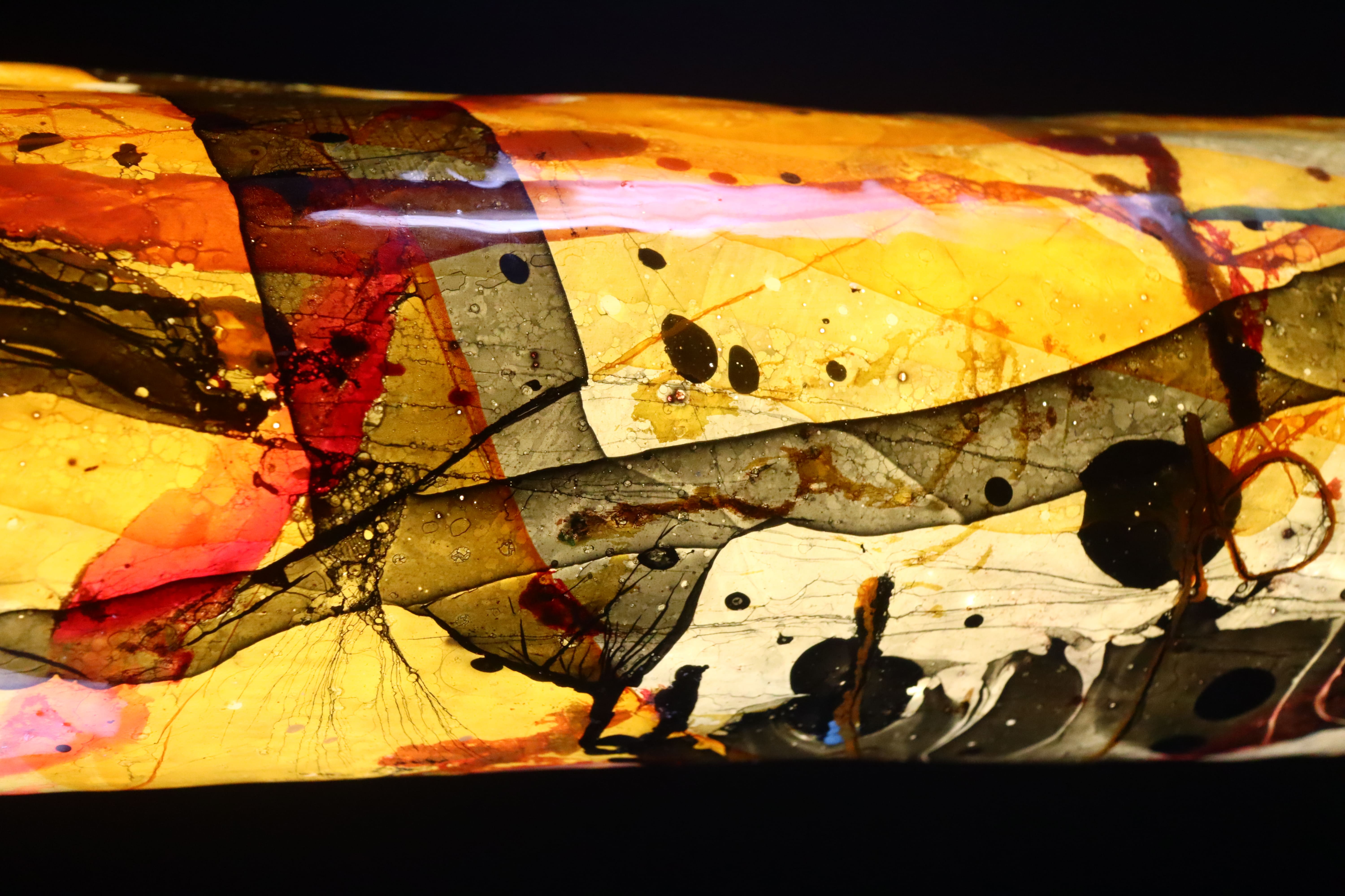 didj_star_0008_heart_didgeridoo_lampada_sonora_design_musicale_da_terra_lampade_moderne_marcello_ballardini_3.jpg